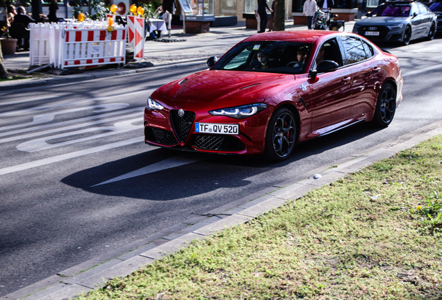 Alfa Romeo Giulia Quadrifoglio 2023
