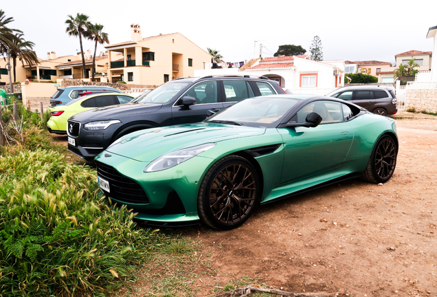 Aston Martin DB12