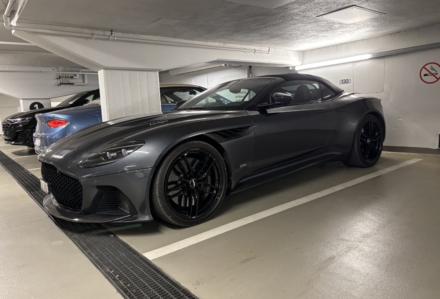 Aston Martin DBS Superleggera Volante