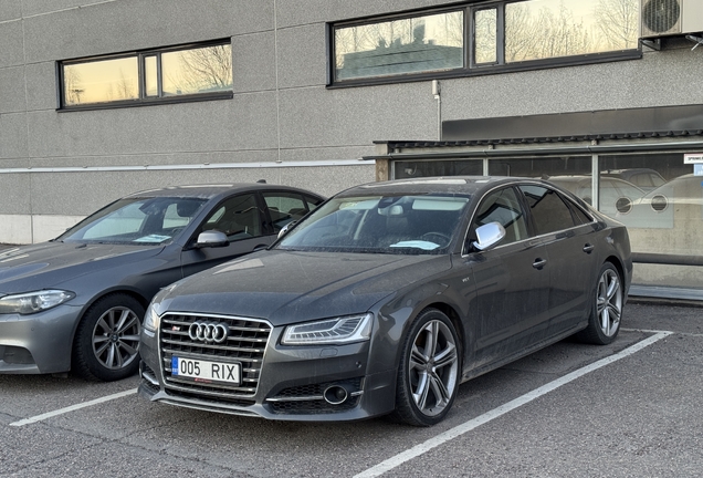 Audi S8 D4