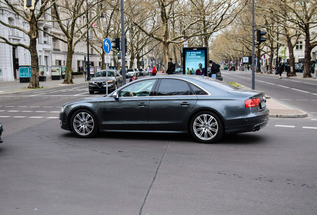 Audi S8 D4