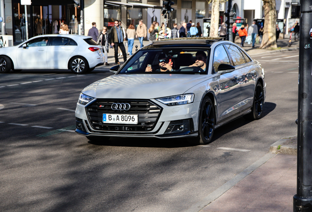 Audi S8 D5
