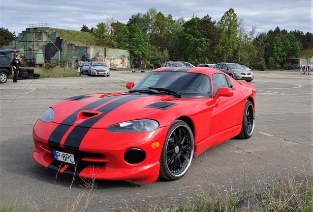 Dodge Viper GTS