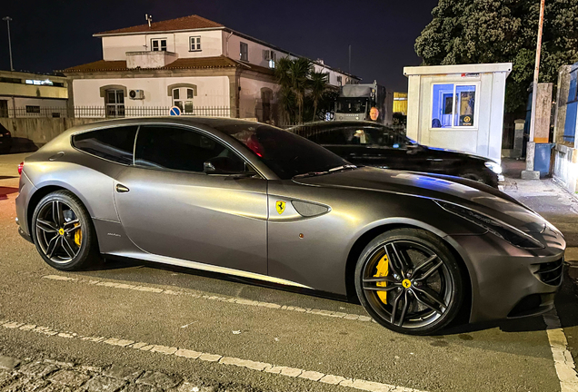 Ferrari FF
