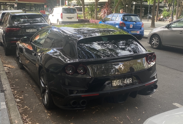 Ferrari GTC4Lusso T