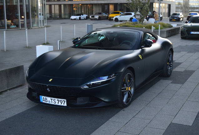Ferrari Roma Spider