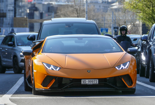 Lamborghini Huracán LP640-4 Performante