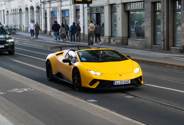 Lamborghini Huracán LP640-4 Performante Spyder