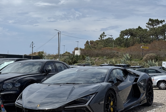 Lamborghini Revuelto