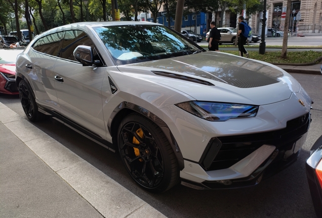 Lamborghini Urus Performante