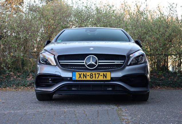 Mercedes-AMG A 45 W176 2015