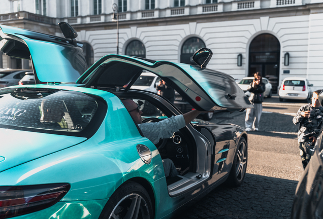 Mercedes-Benz SLS AMG