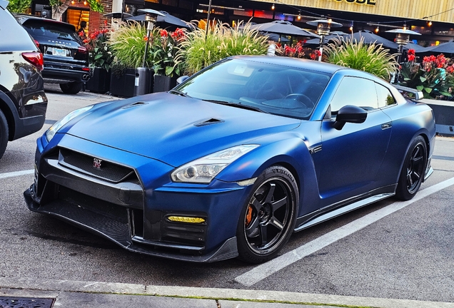 Nissan GT-R 2011