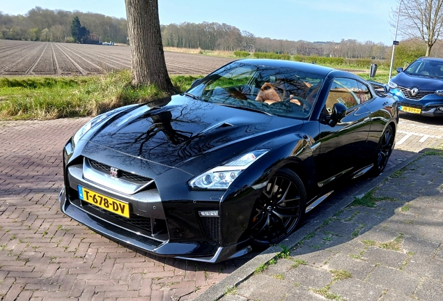Nissan GT-R 2017