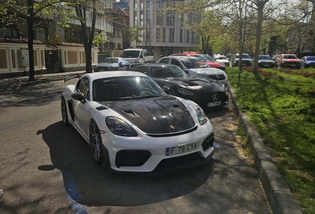 Porsche 718 Cayman GT4 RS Weissach Package
