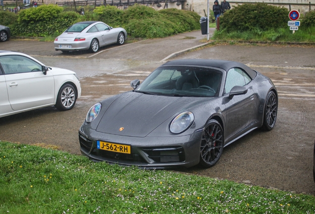 Porsche 992 Carrera 4S Cabriolet