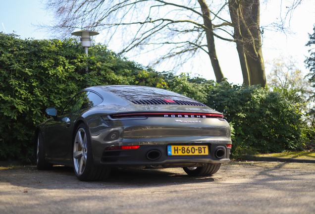 Porsche 992 Carrera 4S