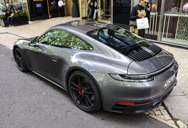 Porsche 992 Carrera GTS