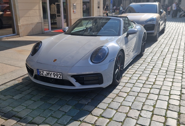 Porsche 992 Carrera GTS Cabriolet