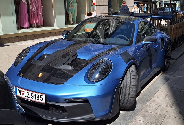 Porsche 992 GT3 RS Weissach Package