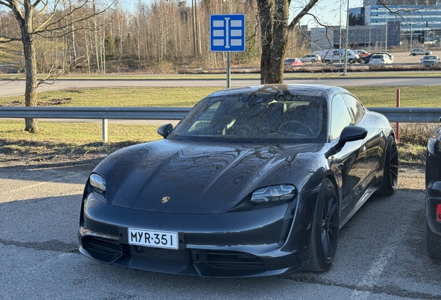 Porsche Taycan Turbo