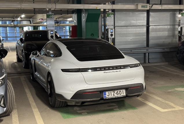Porsche Taycan Turbo S