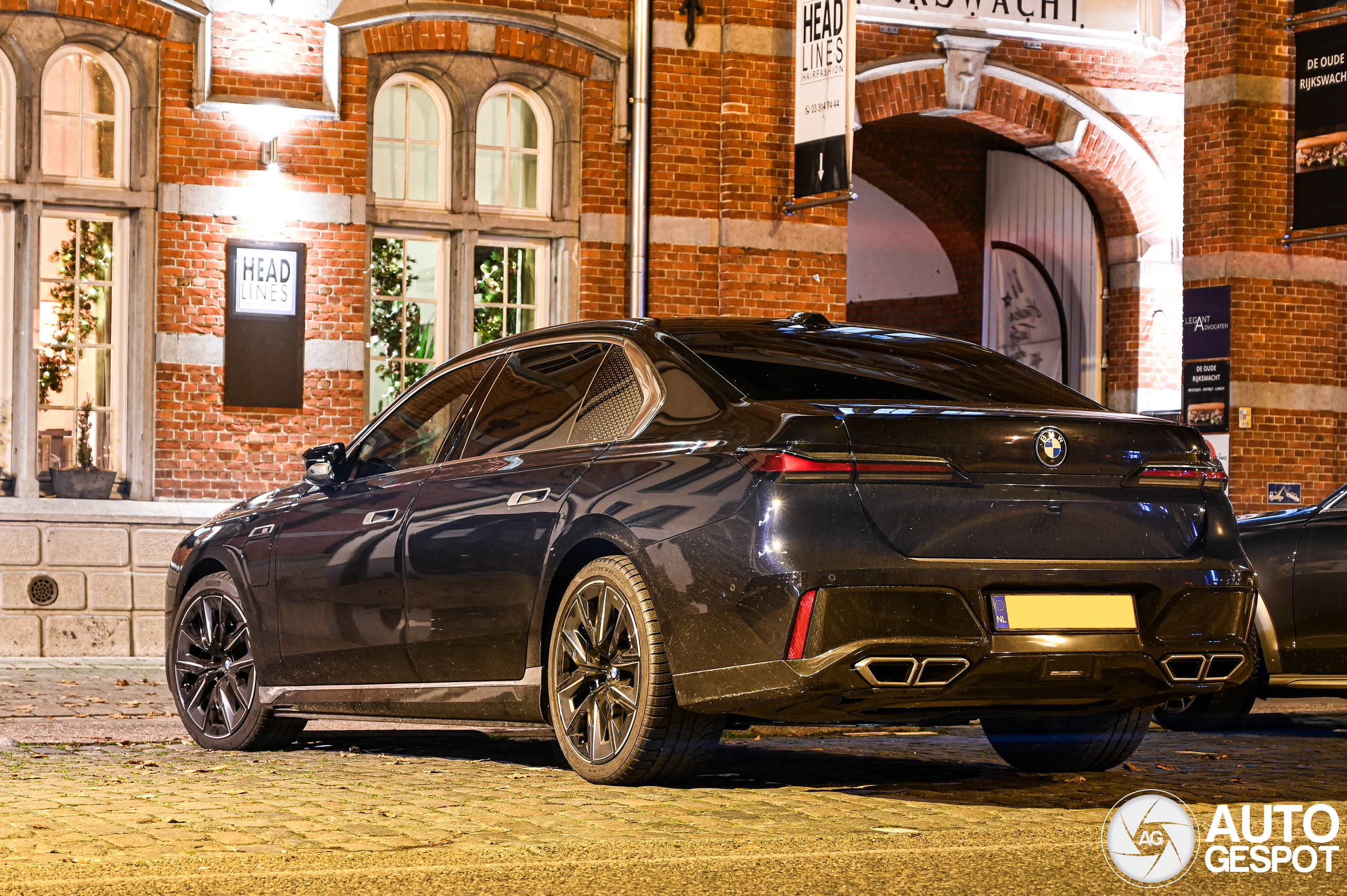 BMW M760e xDrive