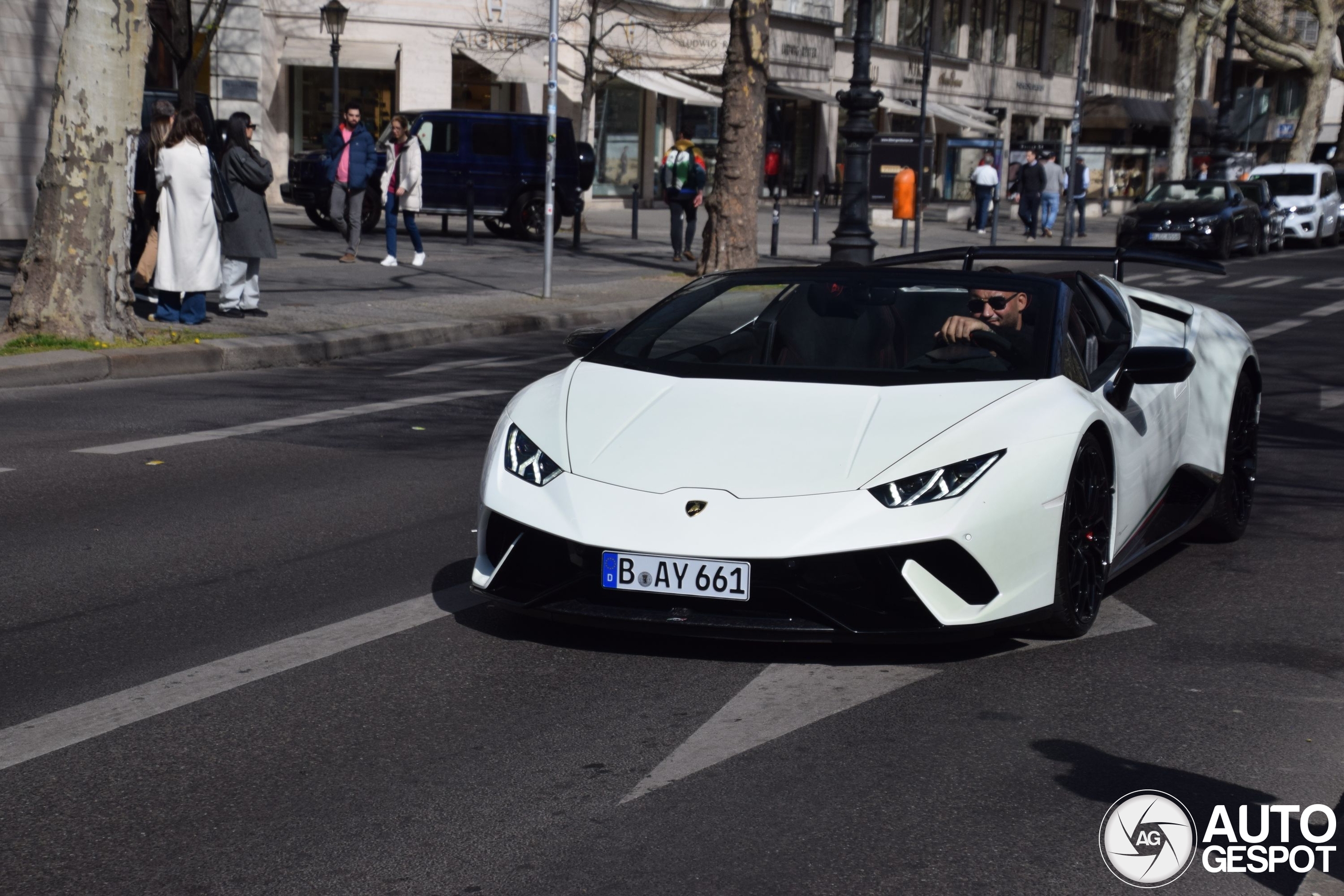 Lamborghini Huracán LP640-4 Performante Spyder