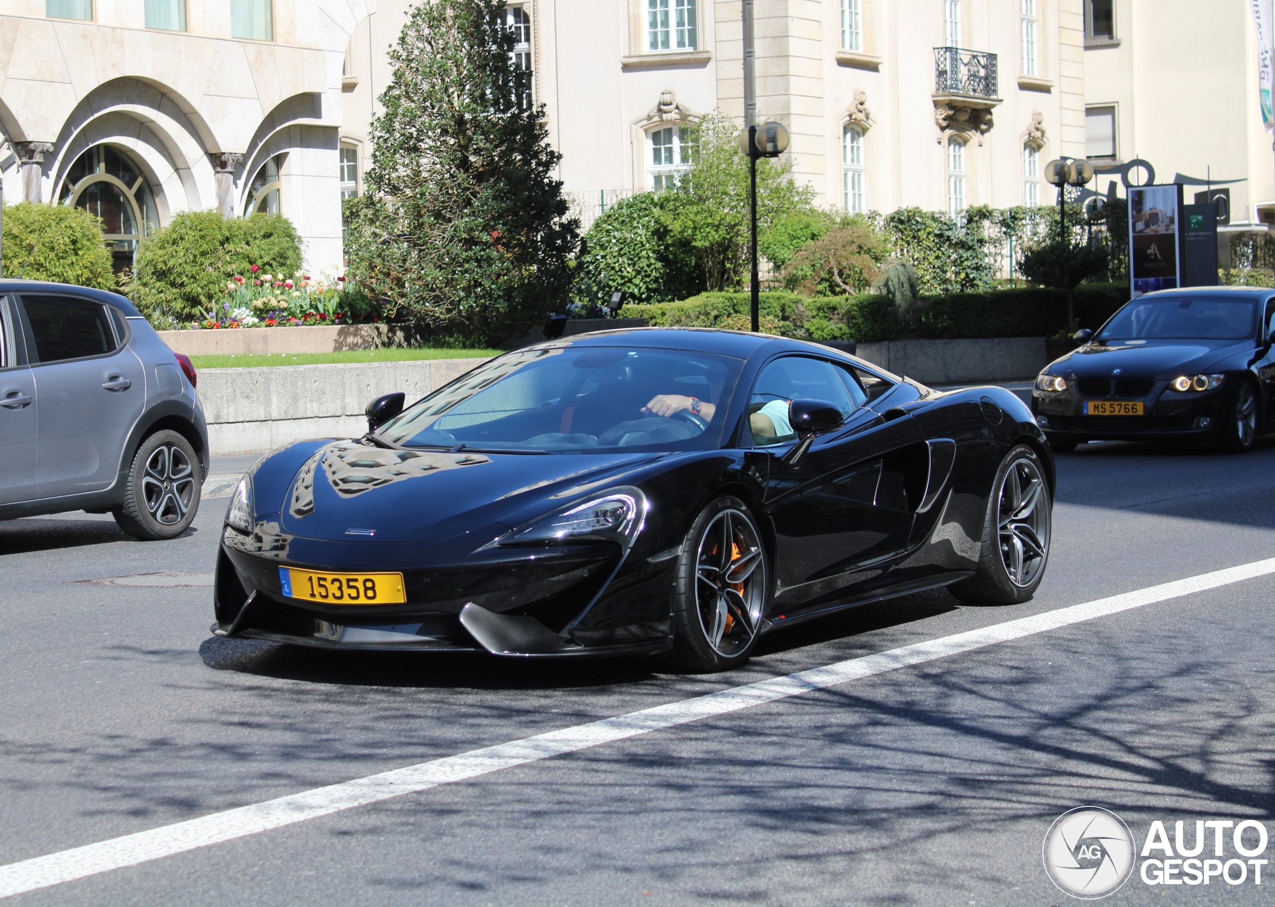 McLaren 570S