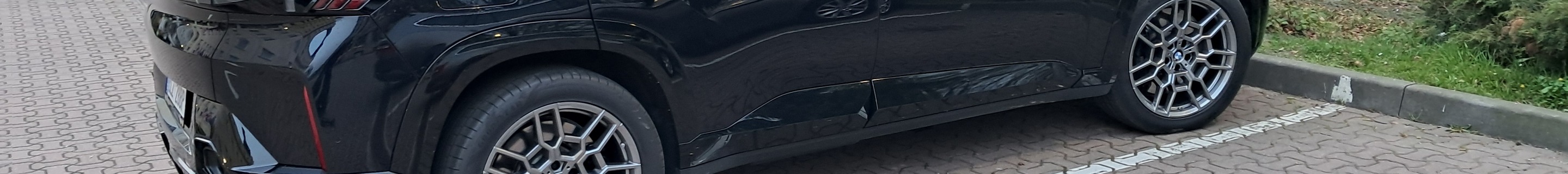 BMW XM G09