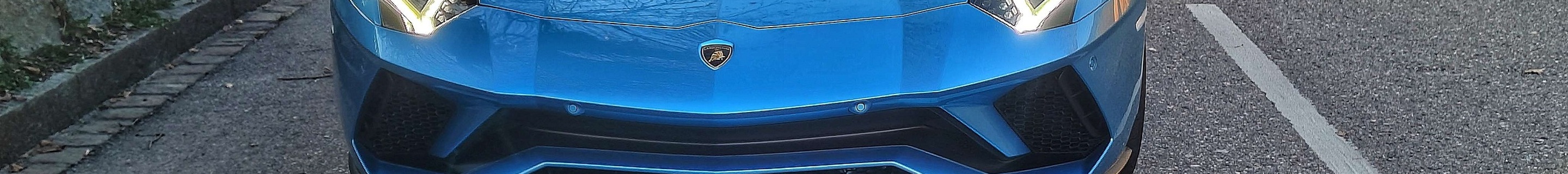 Lamborghini Aventador S LP740-4 Roadster