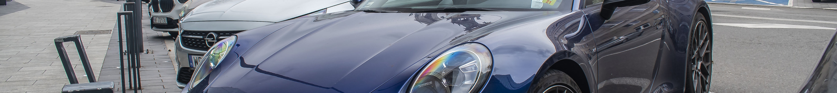 Porsche 992 Carrera 4S Cabriolet