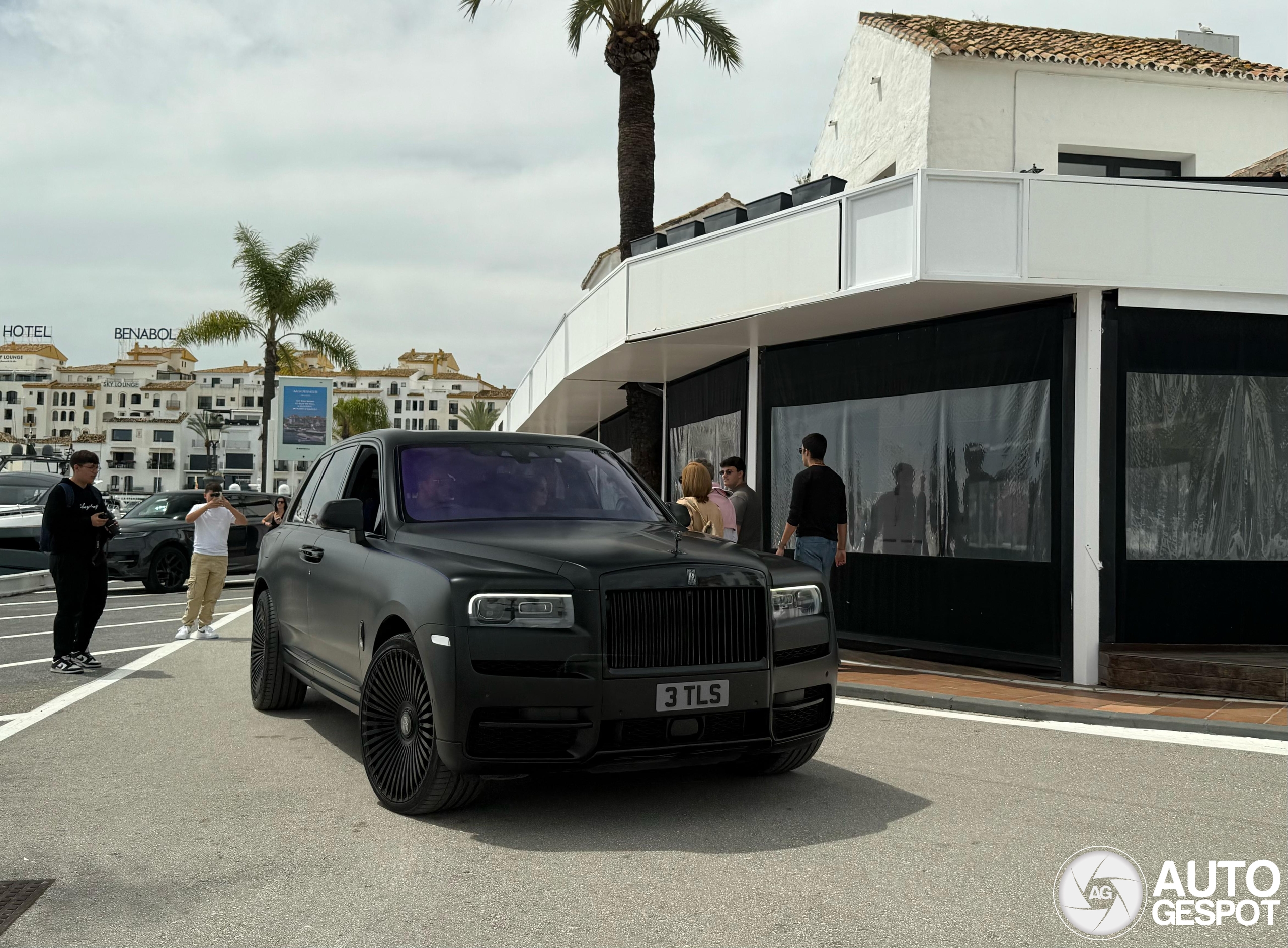Rolls-Royce Cullinan Black Badge