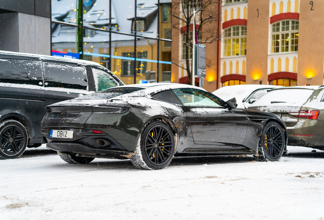 Aston Martin DB12
