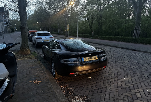 Aston Martin DB9