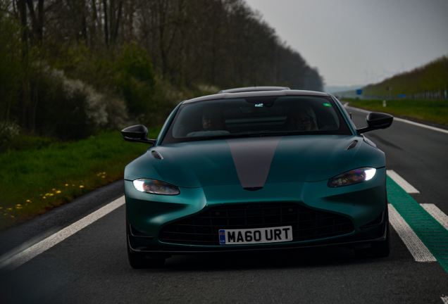 Aston Martin V8 Vantage Formula 1 Edition