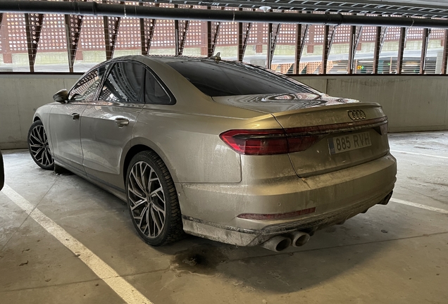 Audi S8 D5