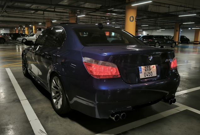BMW M5 E60 2005