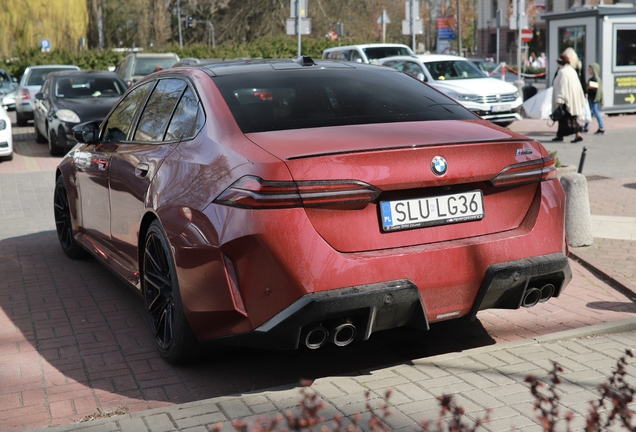 BMW M5 G90