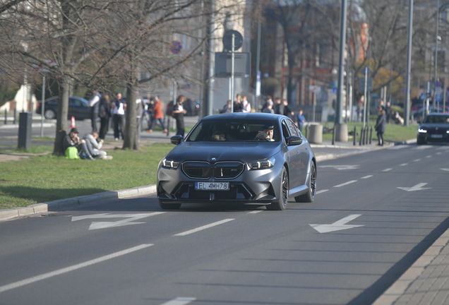 BMW M5 G90