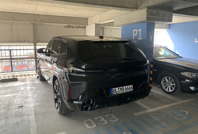 BMW XM G09