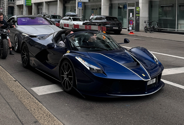 Ferrari LaFerrari Aperta