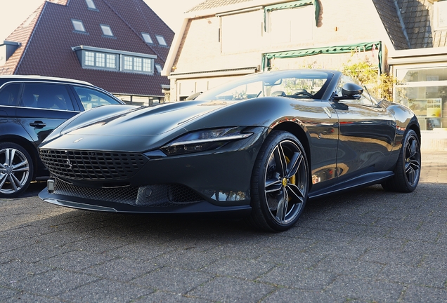 Ferrari Roma Spider