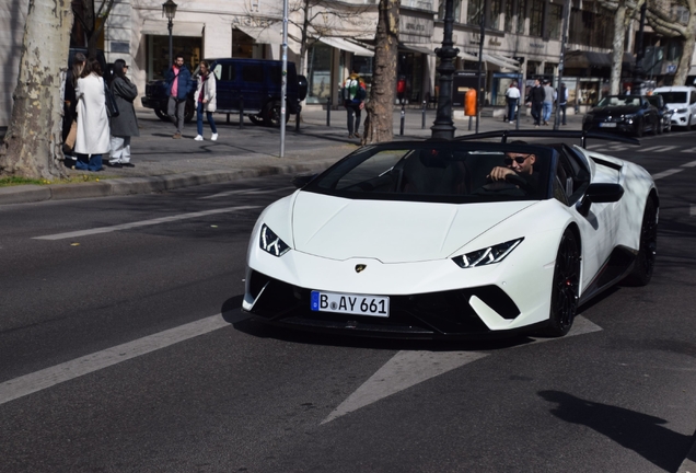 Lamborghini Huracán LP640-4 Performante Spyder