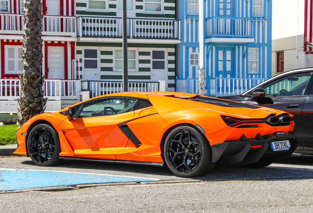 Lamborghini Revuelto