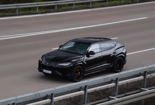 Lamborghini Urus S