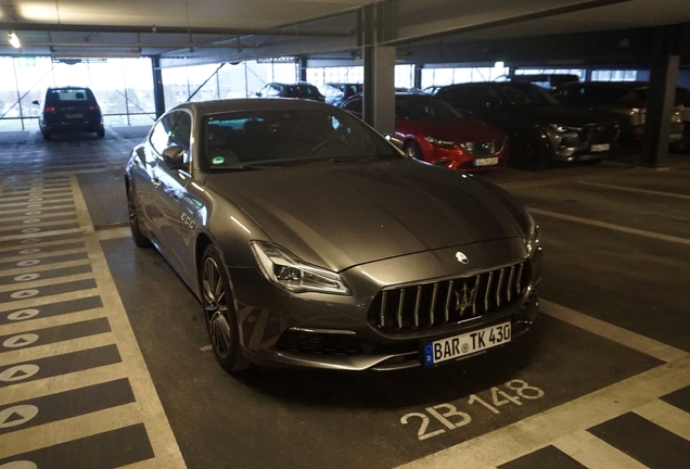 Maserati Quattroporte S Q4 GranLusso 2021