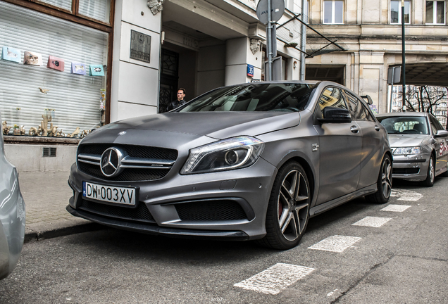 Mercedes-Benz A 45 AMG