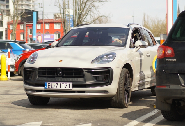 Porsche 95B Macan GTS MkIII