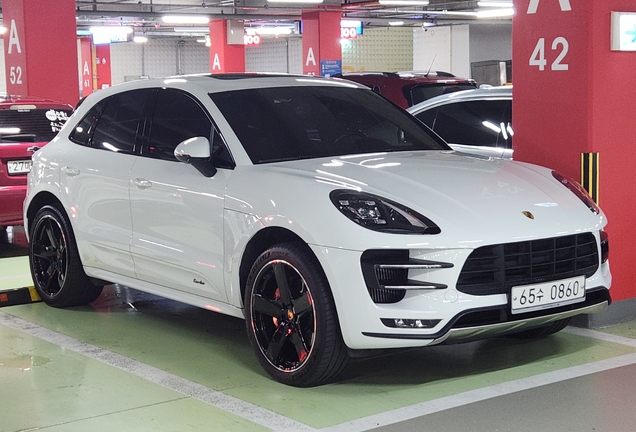 Porsche 95B Macan Turbo
